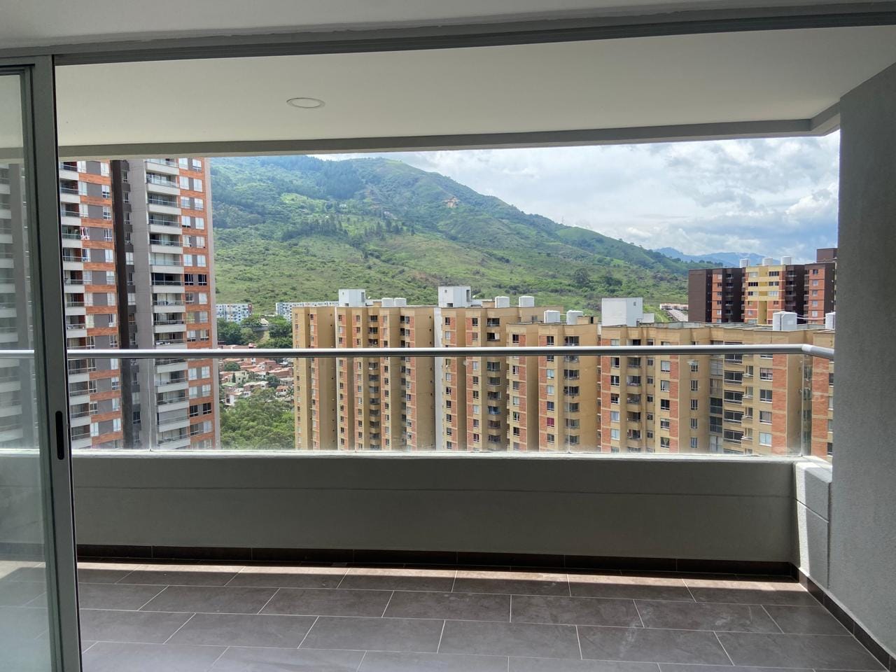 Imagen de WhatsApp 2025-04-12 a las 07.43.08_f03c9d2c