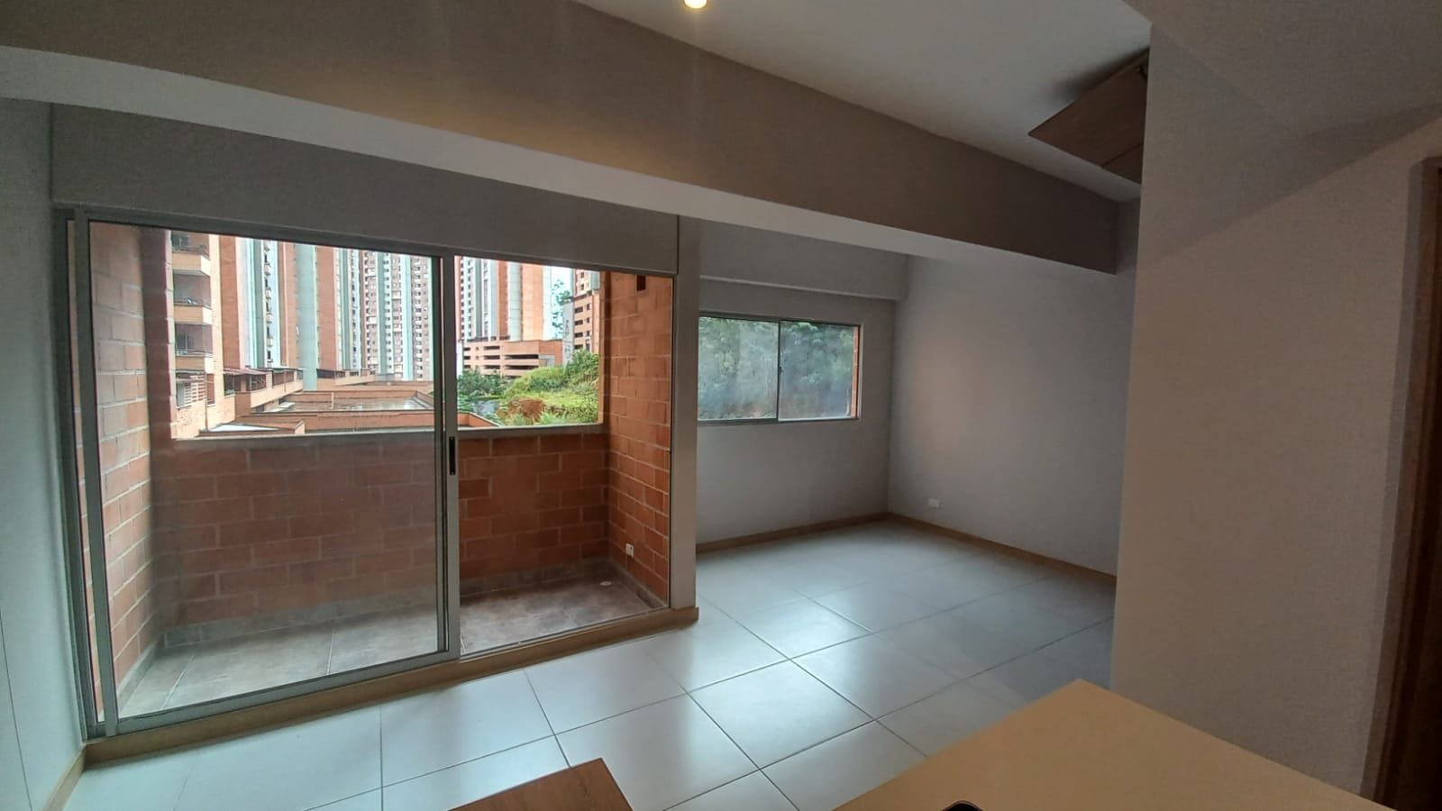 Imagen de WhatsApp 2025-04-12 a las 10.11.09_17a93c4c