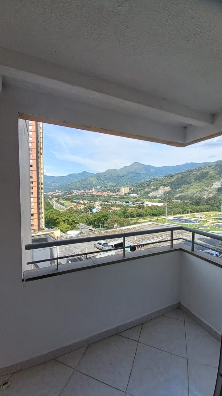 Imagen de WhatsApp 2025-04-15 a las 17.43.19_84015558