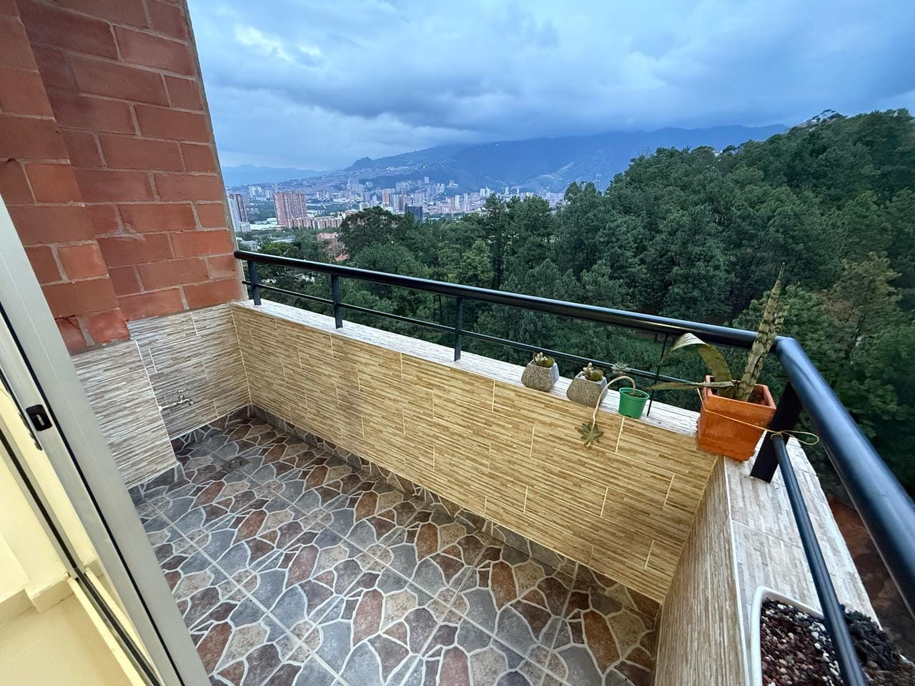 Imagen de WhatsApp 2025-04-29 a las 10.40.41_470c6883